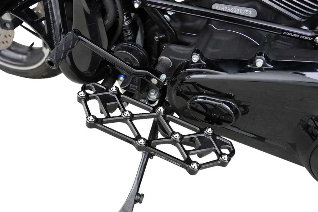 Arlen Ness Diamond Floorboards - Driver - Black - Back View
