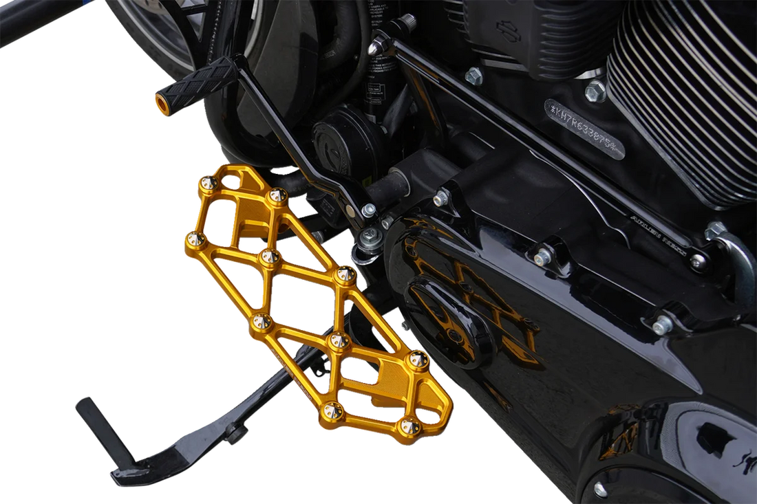Arlen Ness Diamond Floorboards - Driver - Gold - Additional View 5