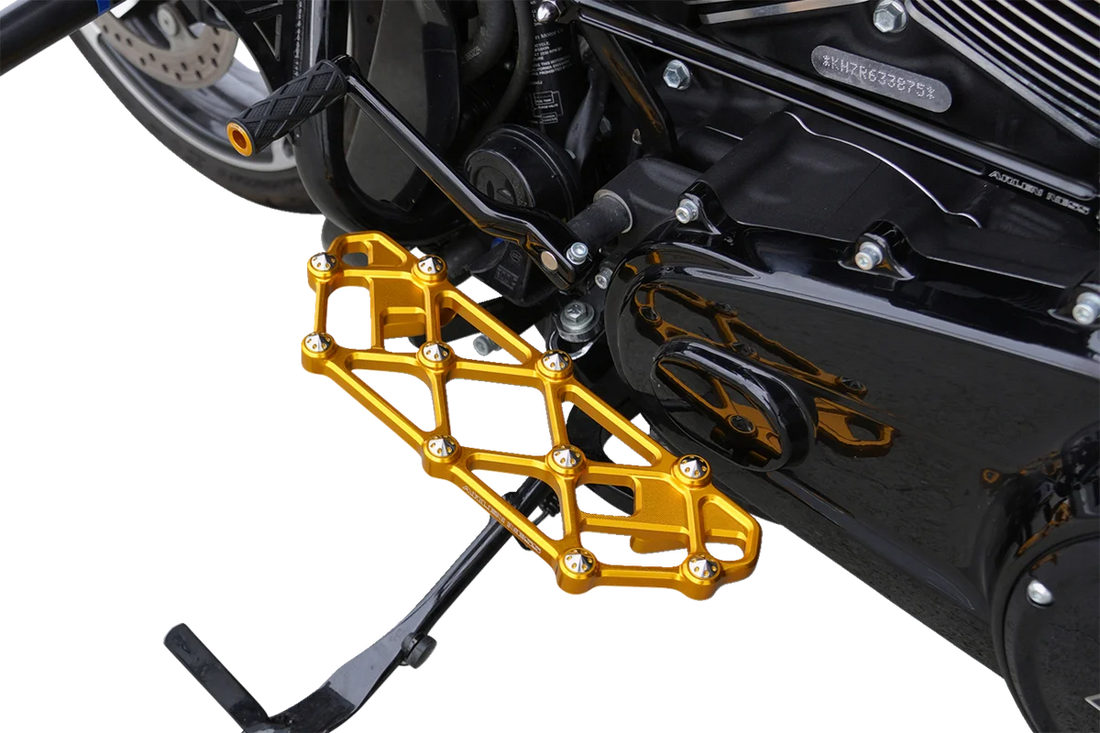 Arlen Ness Diamond Floorboards - Driver - Gold - Additional View 6