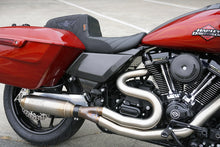 Load image into Gallery viewer, Arlen Ness Side Covers - Carbon Fiber - 210-201 fits 2009-2023 Harley-Davidson FLTRX / FLHX - Side View