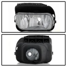 Load image into Gallery viewer, Auto Fog Lights wo/switch Clear 5015471 fits 2002-2006 Chevrolet Avalanche 1500 / 2002-2006 Chevrolet Avalanche 2500 / 200...