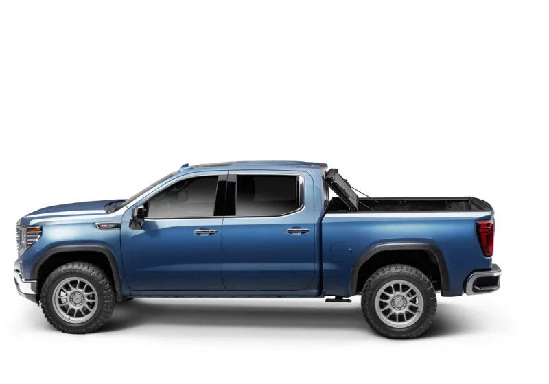 BAK 14-18 Chevy Silverado 1500 / 15-20 Silverado 2500/3500 6ft 6in Bed BAKFlip MX4 Matte Finish - Main Product View