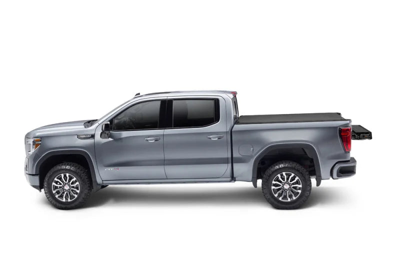 BAK 14-18 Chevy Silverado/GM Sierra/2019 Legacy Revolver X4s 5.9ft Bed Cover (2014- 1500 Only) - Main Product View