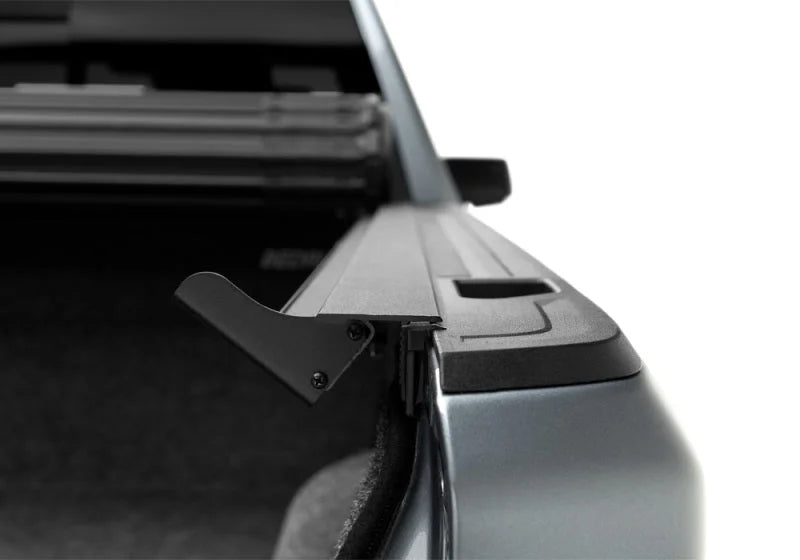 BAK 14-18 Chevy Silverado/GM Sierra/2019 Legacy Revolver X4s 5.9ft Bed Cover (2014- 1500 Only) - Additional View 8