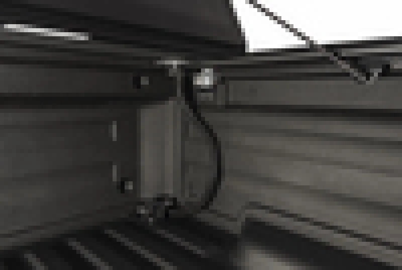 BAK 17-20 Honda Ridgeline BAKFlip MX4 - Installation View