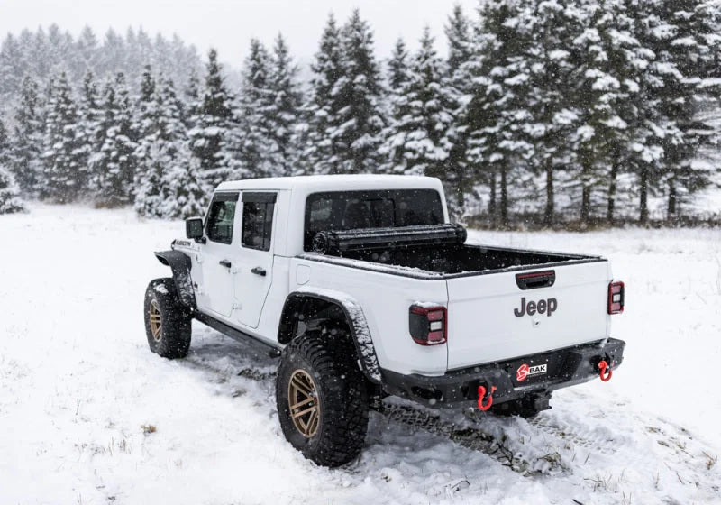 BAK 20-21 Jeep Gladiator Revolver X4s 5ft Bed Cover - Installation View