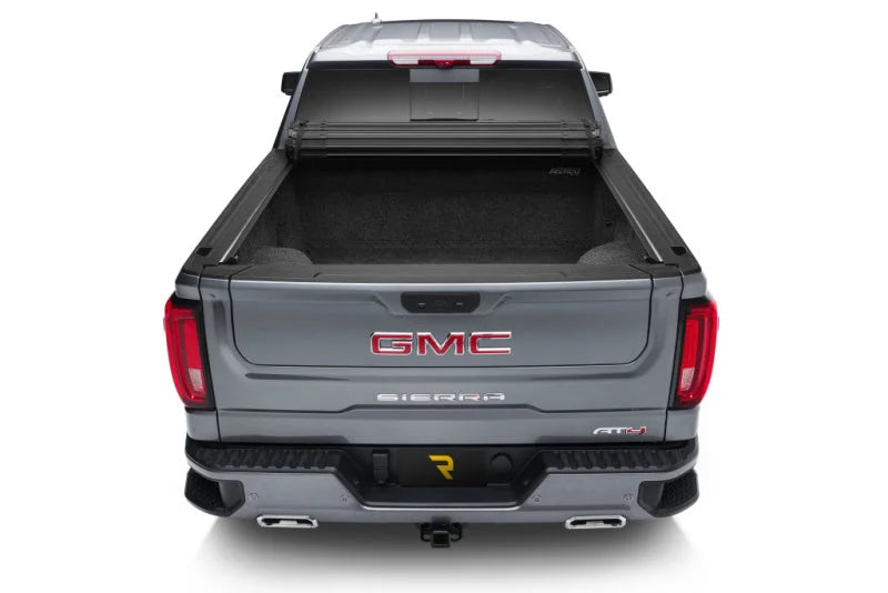 BAK 2023+ Chevy Colorado Revolver X4s 5.2ft Bed Cover - Installation View