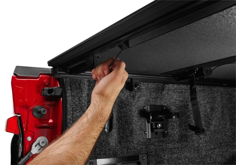 BAK 21-22 Ford F-150 (Incl. 2022 Lightning) BAKFlip MX4 5.7ft Bed Cover - Matte Finish - Additional View 5