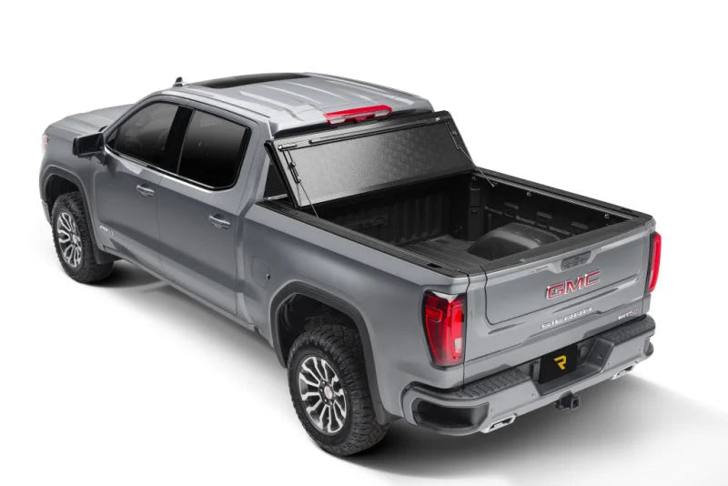 BAK 88-13 Chevy Silverado & C/K 1500 / 88-14 Chevy Silverado 2500/3500 HD 6ft 6in Bed BAKFlip F1 - Installation View