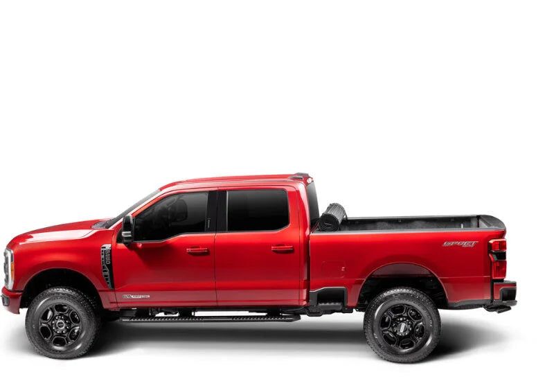 BAK 99-07 Ford Super Duty Revolver X4s 6.9ft Bed Cover - Installation View