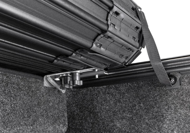 BAK 99-07 Ford Super Duty Revolver X4s 6.9ft Bed Cover - Additional View 15
