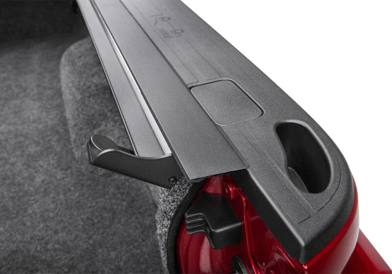 BAK 99-07 Ford Super Duty Revolver X4s 6.9ft Bed Cover - Additional View 16
