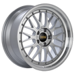 Load image into Gallery viewer, BBS LM 18x9 5x114.3 ET42 Diamond Silver Center Diamond Cut Lip Wheel - 82mm PFS/Clip Required