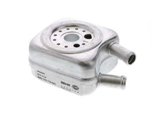 Load image into Gallery viewer, BEHR Engine Oil Cooler CLC 161 000S