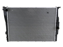Load image into Gallery viewer, BEHR Radiator CR 1089 000P - Side View