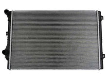 Load image into Gallery viewer, BEHR Radiator CR 1538 000S