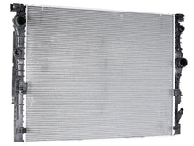 Load image into Gallery viewer, BEHR Radiator CR 2198 000P - Main Product View