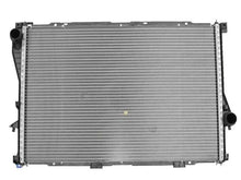 Load image into Gallery viewer, BEHR Radiator CR 295 000P