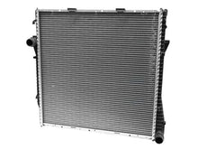 Load image into Gallery viewer, BEHR Radiator CR 567 000P