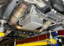 Load image into Gallery viewer, B&amp;M Hi-Tek Deep Heavy Duty Transmission Pan - Back View