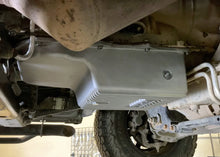 Load image into Gallery viewer, B&amp;M Hi-Tek Deep Heavy Duty Transmission Pan - Additional View 5