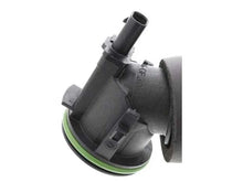 Load image into Gallery viewer, BMW Crankcase Vent Hose 11-12-7-588-417 - Side View