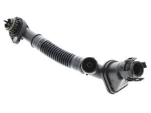 Load image into Gallery viewer, BMW Crankcase Vent Hose 11-15-7-646-087