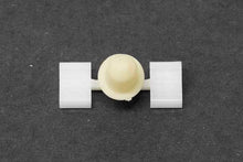 Load image into Gallery viewer, BMW Door Moulding Clip 51-13-8-250-585