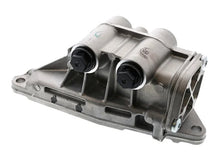 Load image into Gallery viewer, BMW Engine Oil Thermostat 11-42-7-573-212 - Side View