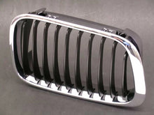 Load image into Gallery viewer, BMW Grille 51-13-8-208-488