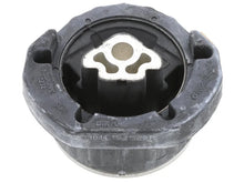 Load image into Gallery viewer, BMW Mount 22-32-6-860-533