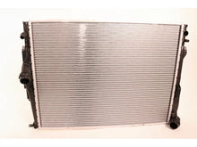 Load image into Gallery viewer, BMW Radiator 17-11-7-562-079