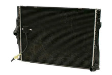 Load image into Gallery viewer, BMW Radiator 17-11-7-566-339