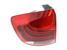 Load image into Gallery viewer, BMW Taillight 63-21-2-990-111 - Main Product View