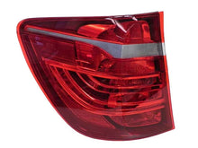 Load image into Gallery viewer, BMW Taillight 63-21-7-220-239 - Main Product View