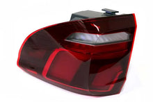 Load image into Gallery viewer, BMW Taillight 63-21-7-290-104