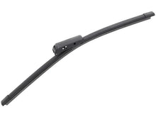 Load image into Gallery viewer, BMW Wiper Blade 61-62-7-954-693