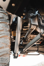 Load image into Gallery viewer, Belltech 20-21 Gladiator JT Rubicon 4in. Lift Lift Kit w/ Trail Performance Shocks - Back View