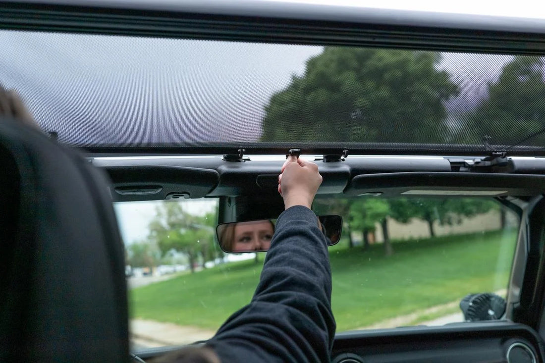 BestopSunScreen - Jeep '18-26 Wrangler JL; '20-26 Gladiator (For Sunrider for Hardtop)52407-11 - Installation View