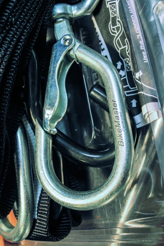 BikeMaster Tiedown 1-1/2in Swivel Softhook - Black - Side View