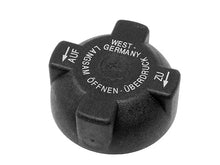 Load image into Gallery viewer, Blau Expansion Tank Cap BL22045-00-083 - Side View