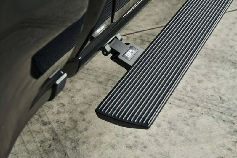 Body Armor 4x4 15-24 Ford F-150 Crew Cab (Excl. Raptor) E-Power Board Steps - Black - Side View