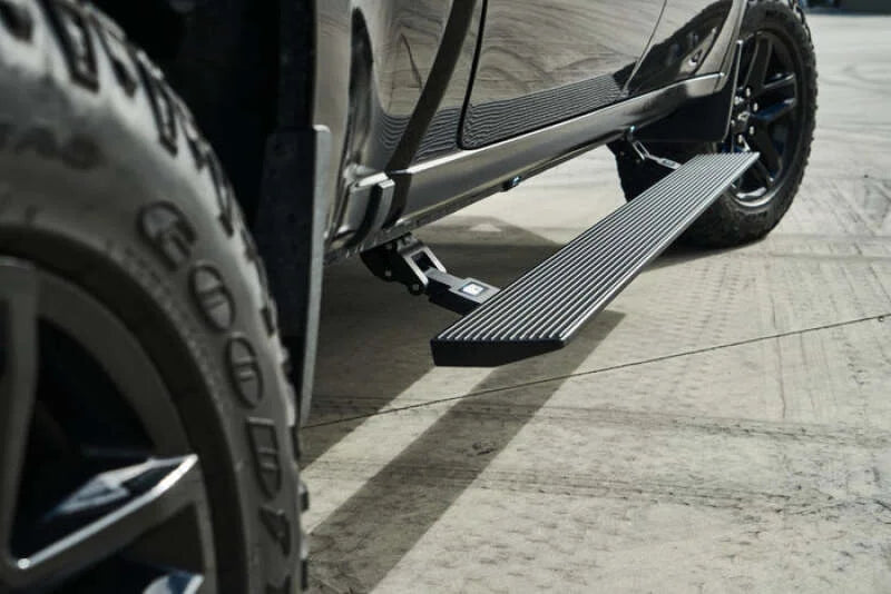 Body Armor 4x4 15-24 Ford F-150 Crew Cab (Excl. Raptor) E-Power Board Steps - Black - Installation View