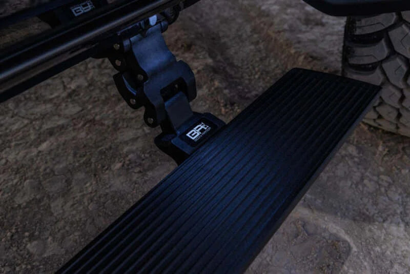 Body Armor 4x4 21-24 Ford Bronco 4DR E-Power Board Steps - Black - Side View
