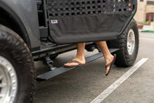Load image into Gallery viewer, Body Armor 4x4 21-24 Ford Bronco 4DR E-Power Board Steps - Black - Additional View 5