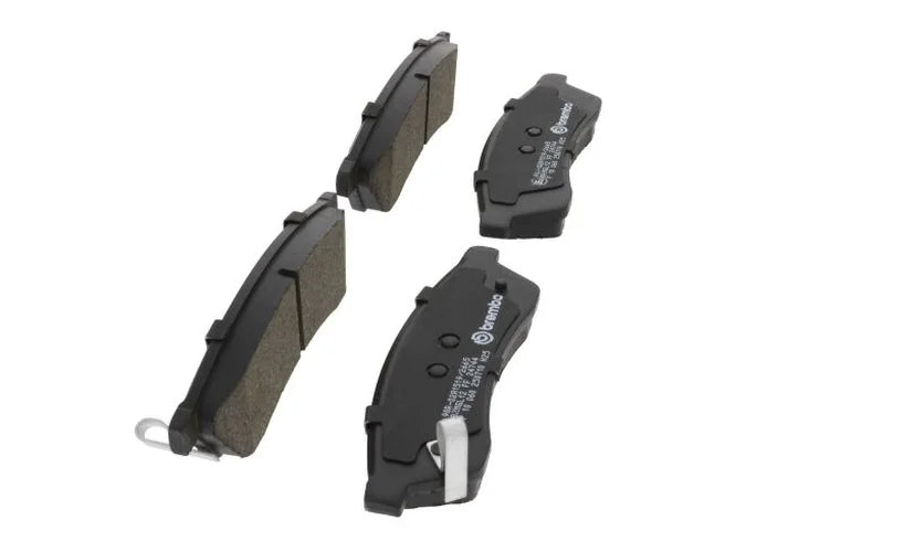 Brembo OE 04-06 Suzuki Verona PRIME Low-Met Brake Pad - Rear - Installation View