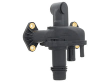 Load image into Gallery viewer, Britpart Coolant Flange LR073372RBP - Side View