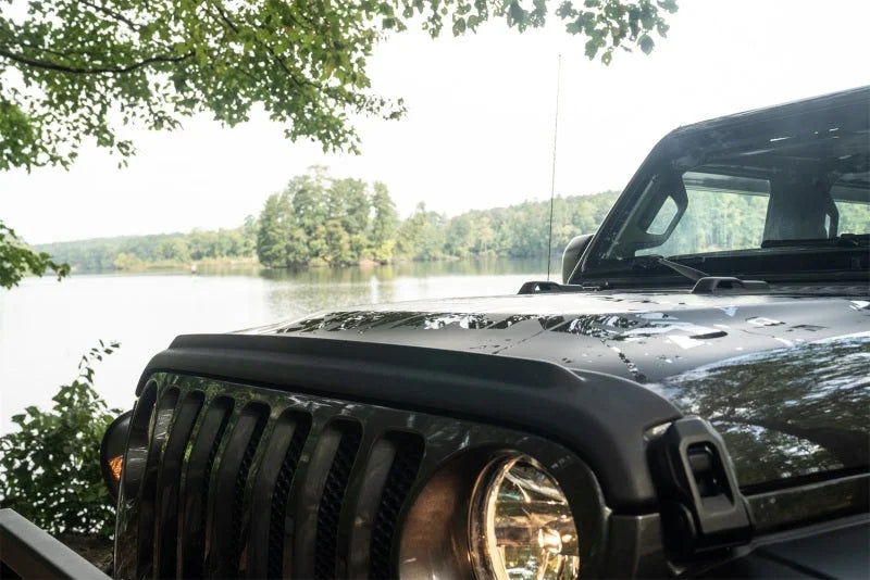 Bushwacker 18-19 Jeep Wrangler Rubicon/Sport//Unlimited/Sport S Hood Stone Guard- Black - Detail View