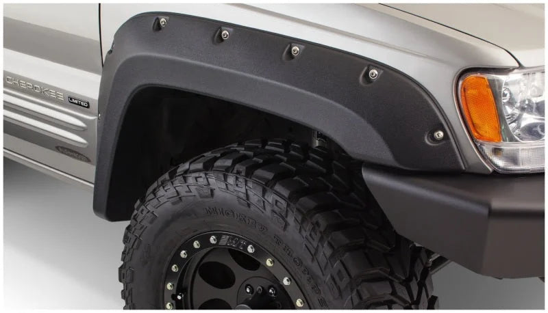 Bushwacker 99-04 Jeep Grand Cherokee Cutout Style Flares 4pc - Black - Back View