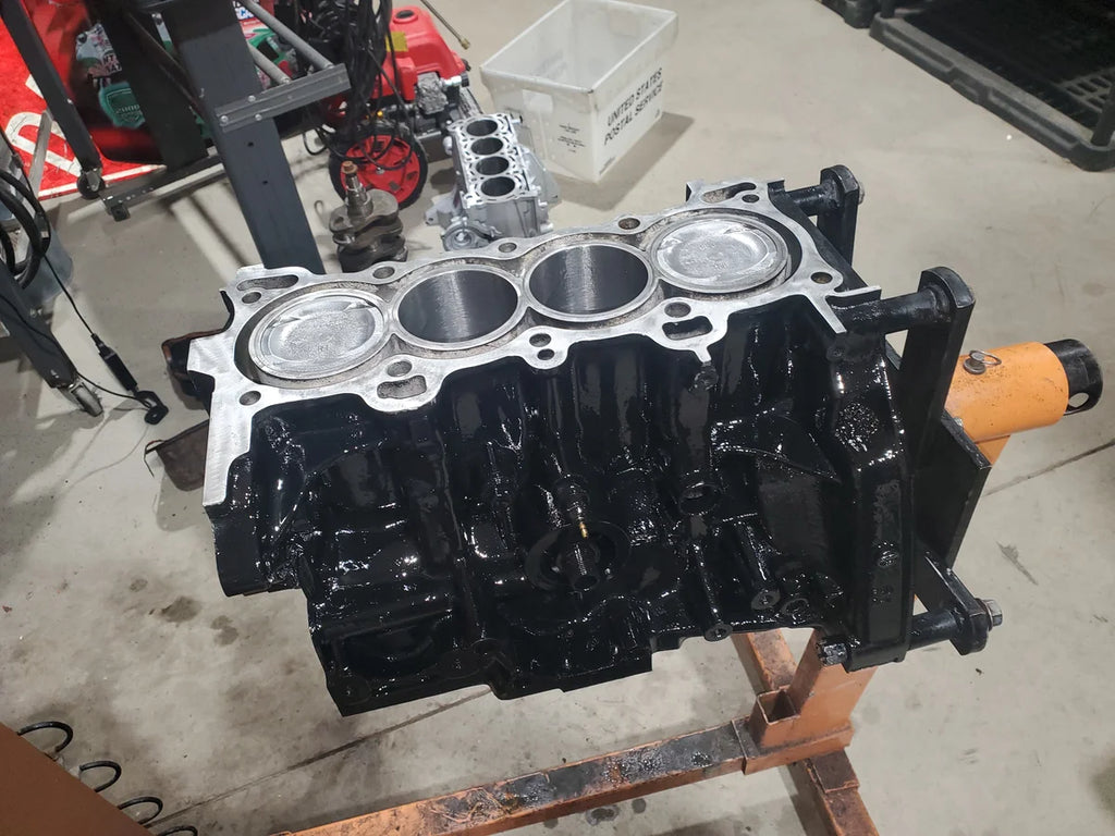 CI OEM Short Block 92-95 Honda Civic D16Z6 - Detail View